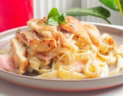 Fetuccini en Salsa Blanca