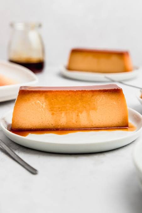 Crema volteada