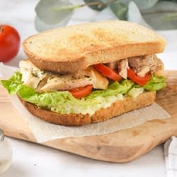 Sándwich de Pollo Especial