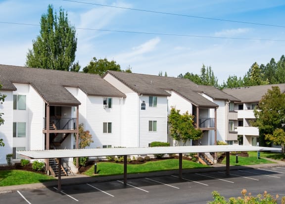 Elmonica Court | Pet Friendly Apartments in Beaverton, OR