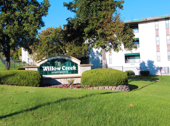 Willow Creek Apartments In Kansas City Mo