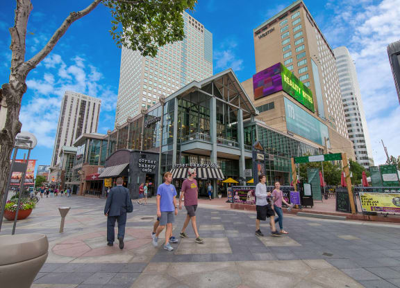 Windsor at Broadway Station | Platt Park, Denver Apartments