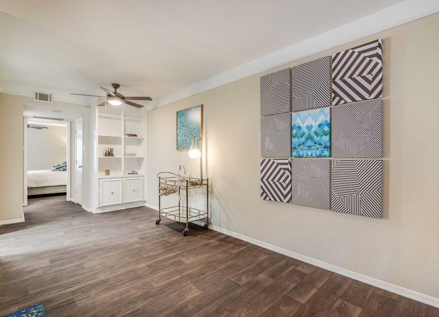 Allen House Montrose, Houston Apartments for Rent Photo Gallery