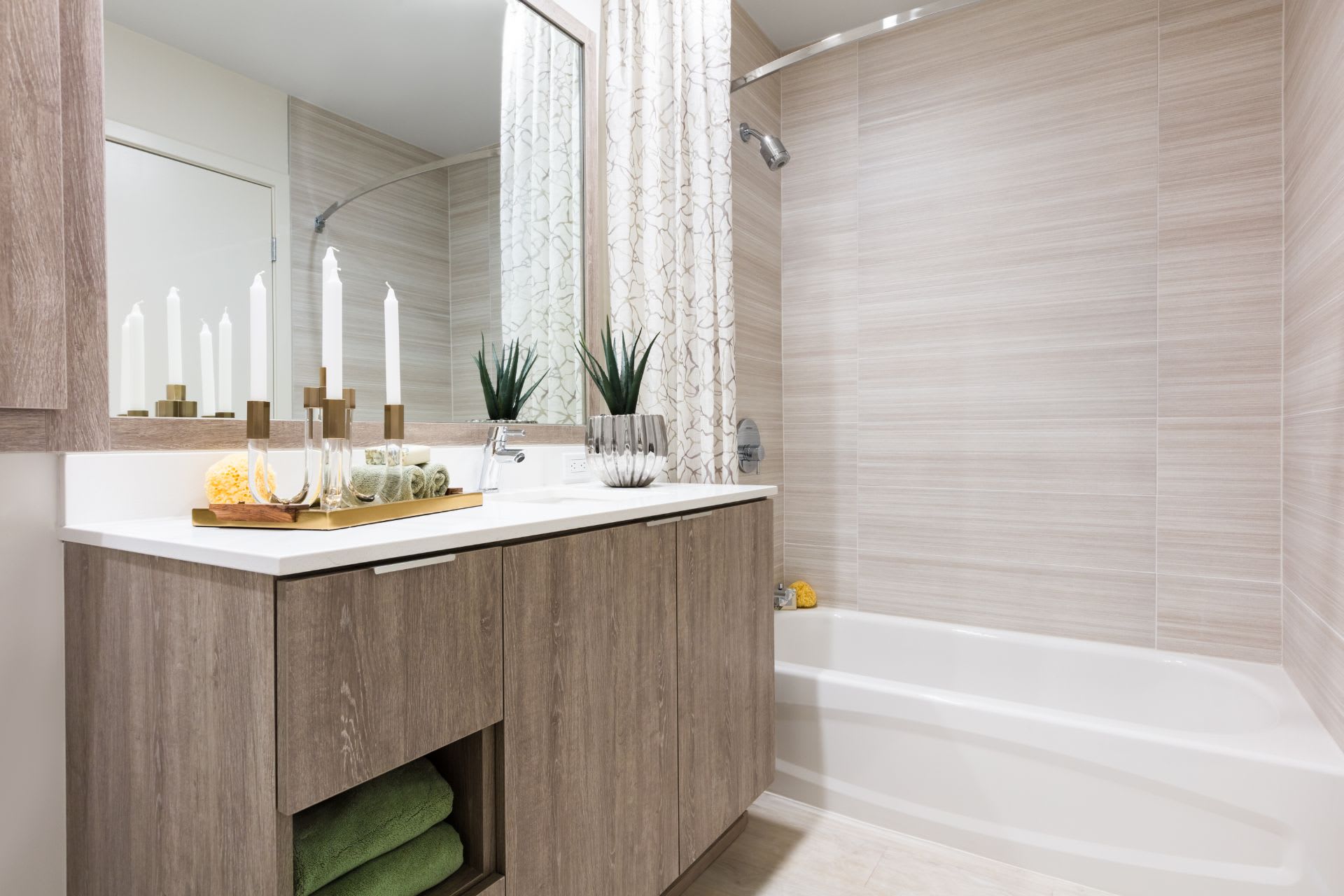 Downtown San Diego Apartments The Rey