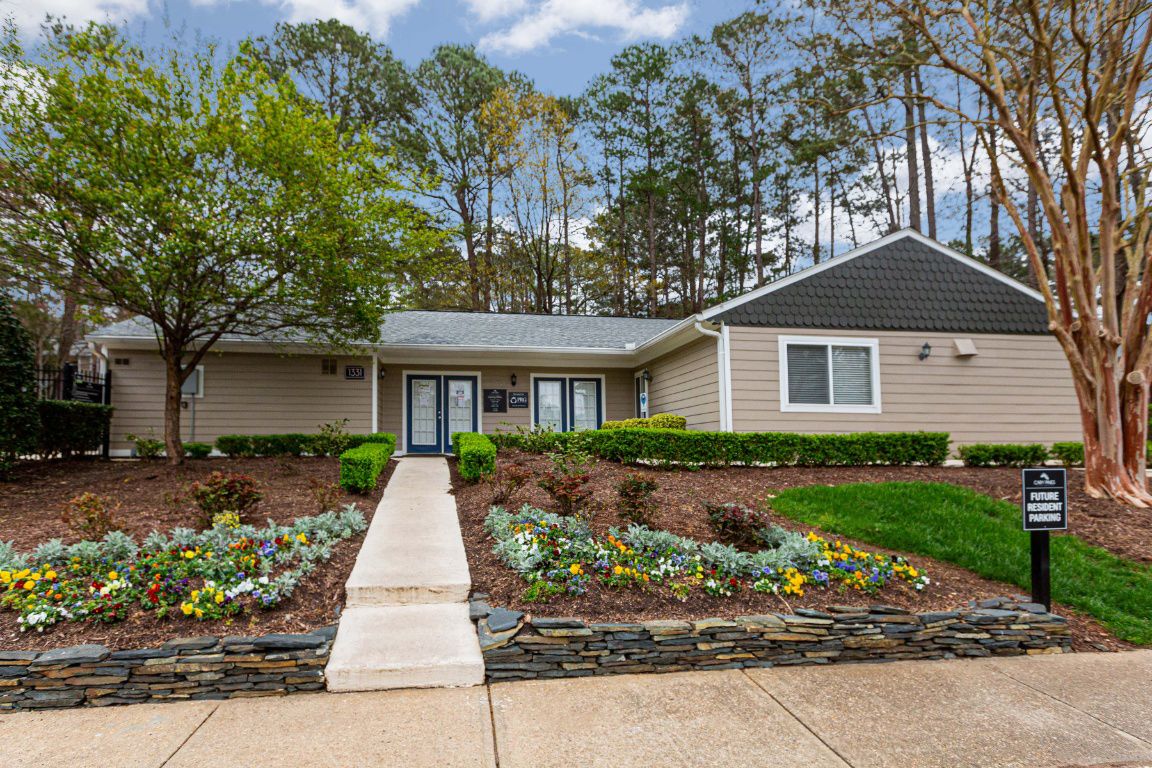 Photos and Video of Cary Pines Apartments and Townhomes ...