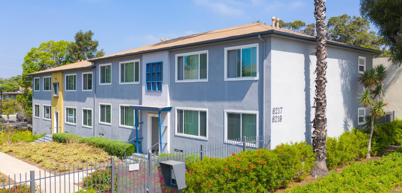 Photos and Video of Ladera Townhouse in Los Angeles, CA