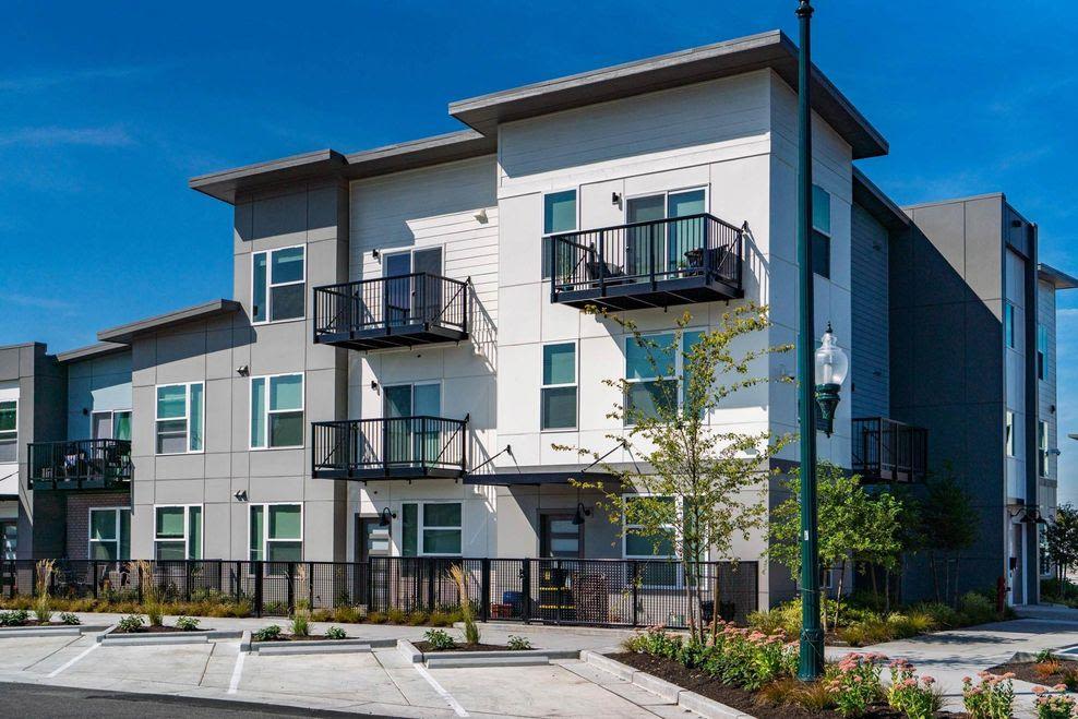 Photos and Video of The Main Apartments in Sumner, WA