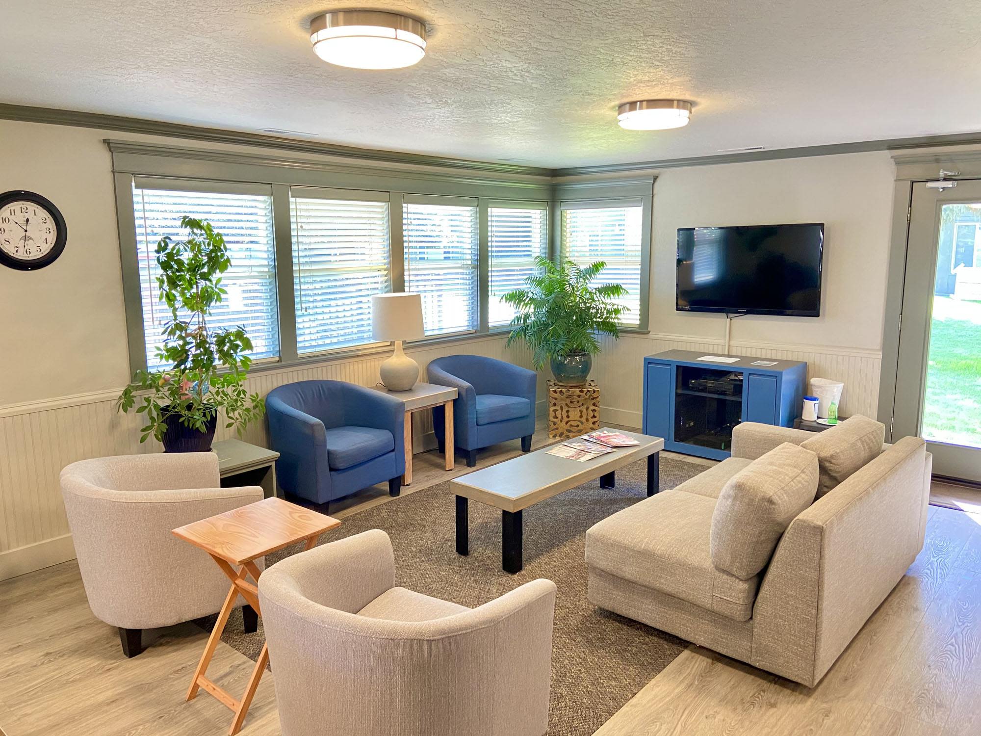 Photos and Video of The Clairmont in Eugene, OR