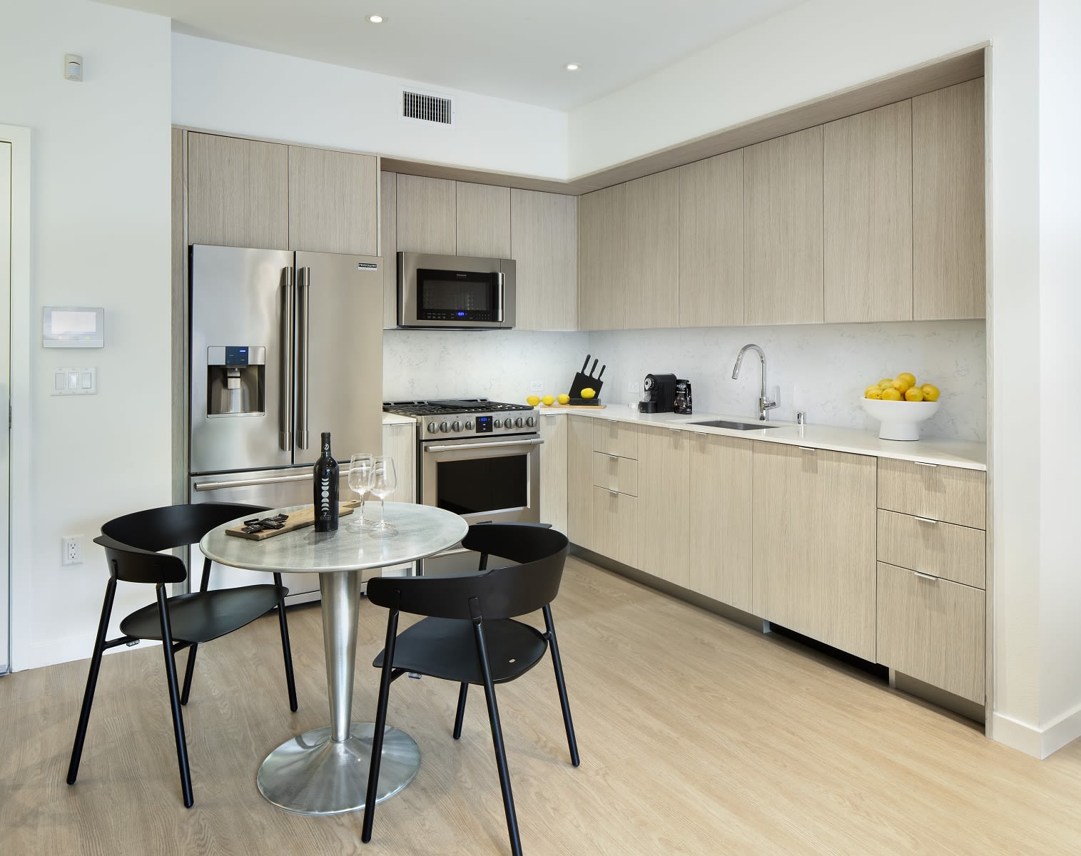 NMS Residential, LLC Furnished Apartments in Los Angeles, CA