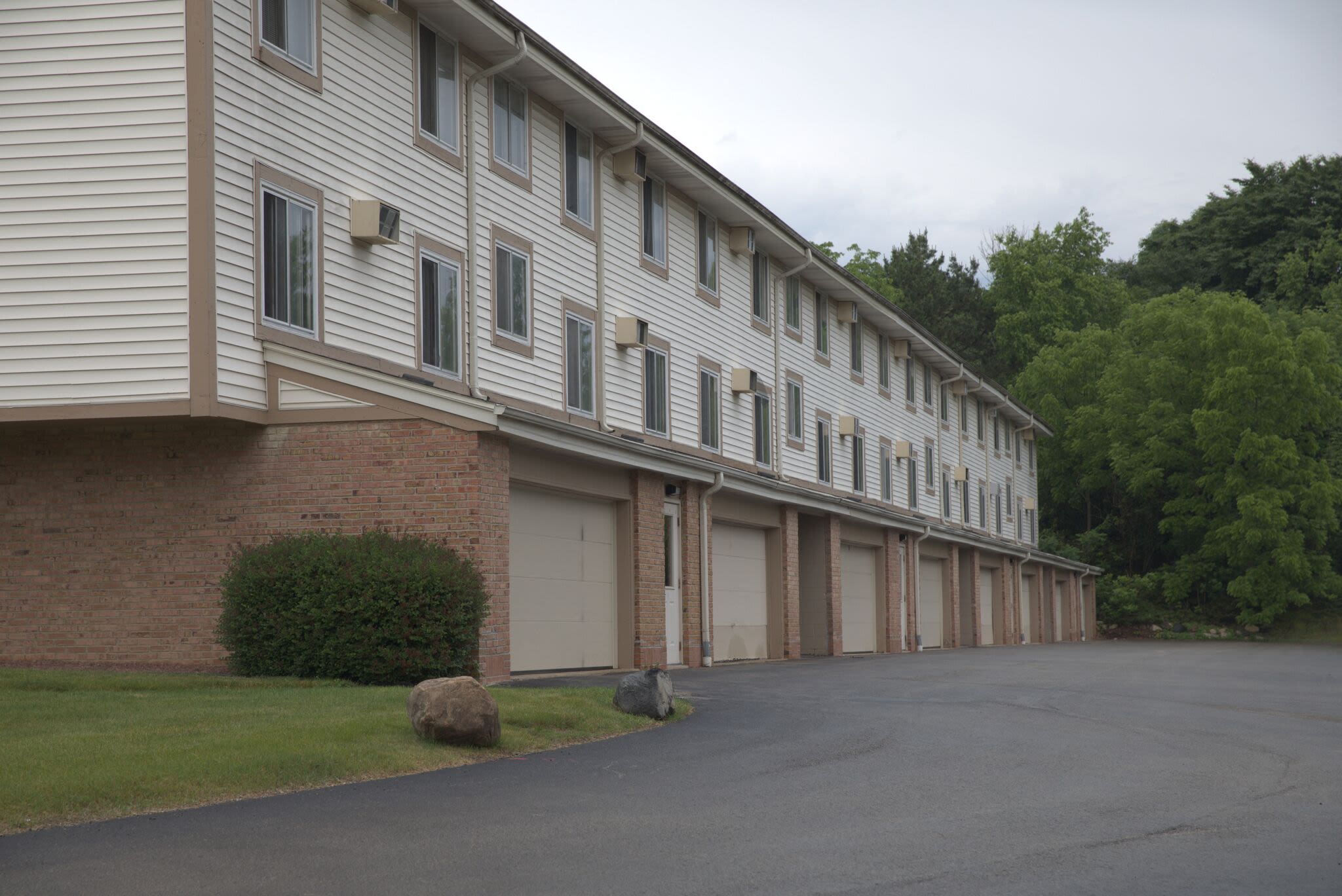 Townhomes in Cedarburg WI Woodmere Townhomes Photos