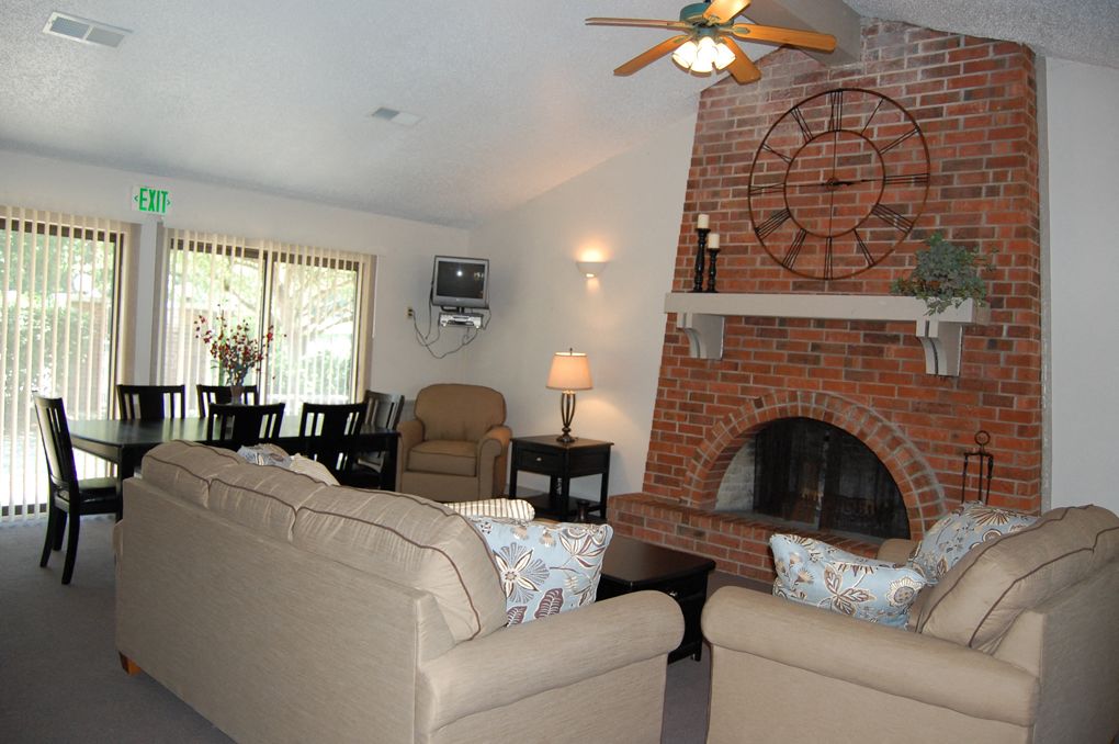 Elkhart, IN Apartments Old Farm Apartments Photos