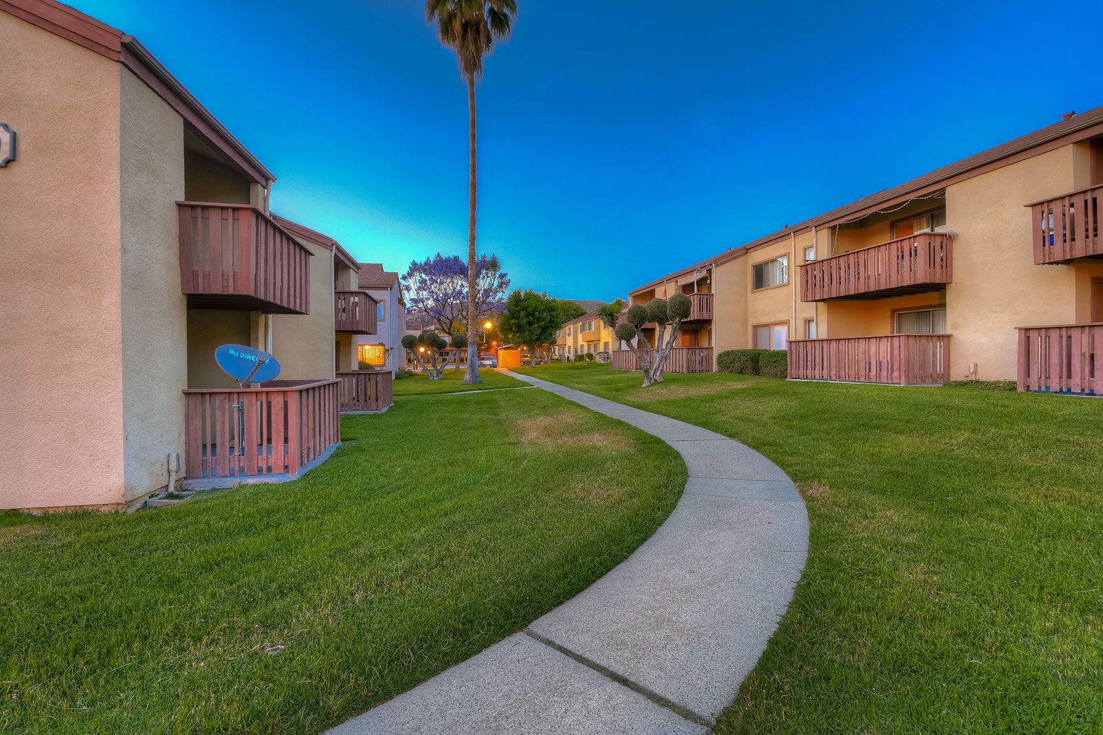 Apartments for Rent in West Covina, CA Woodside Village Photos