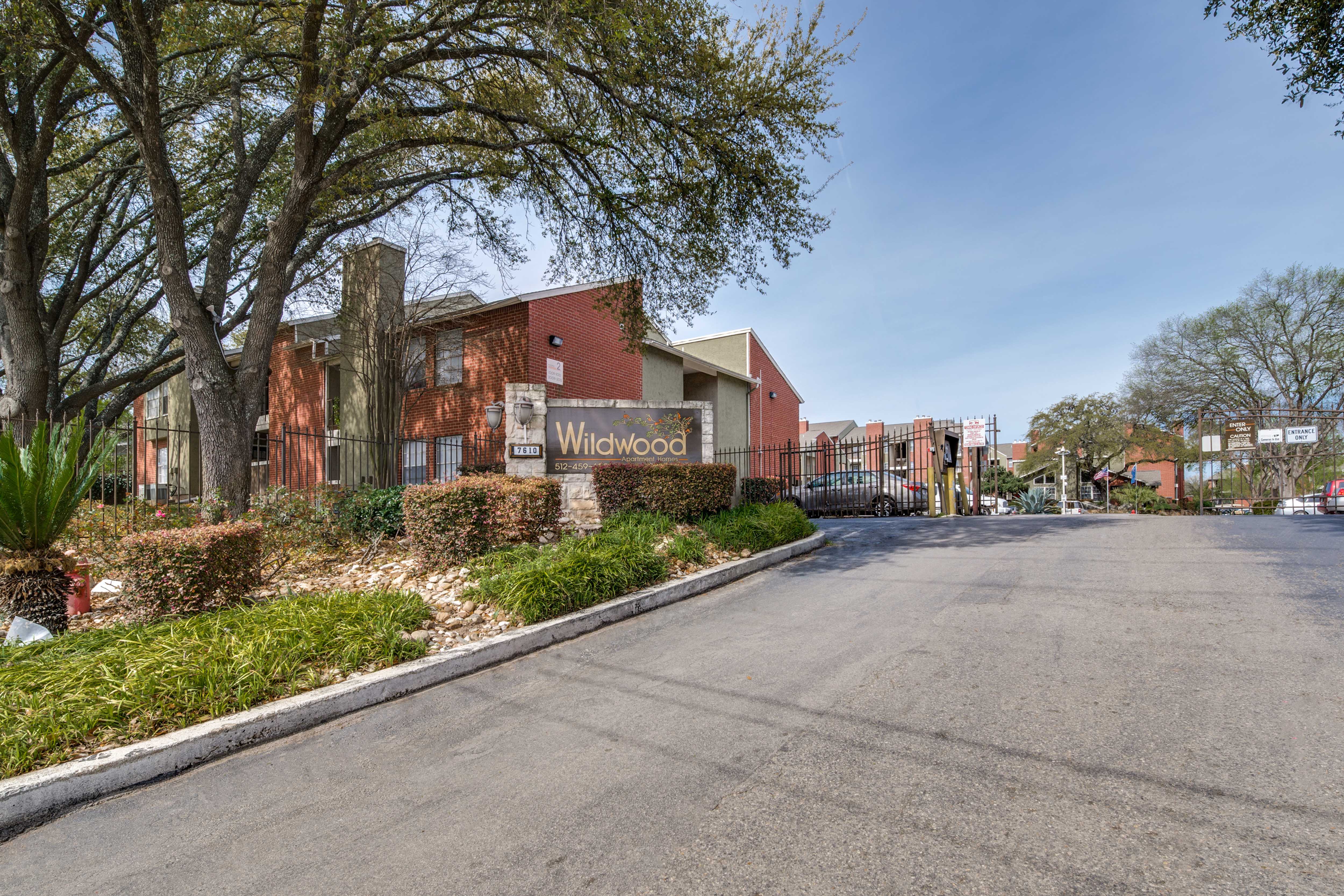 Apartments for Rent in Austin, TX Wildwood Apartments Photos