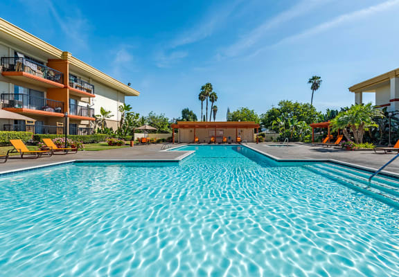 Crystal View Apartments Apartments In Garden Grove Ca