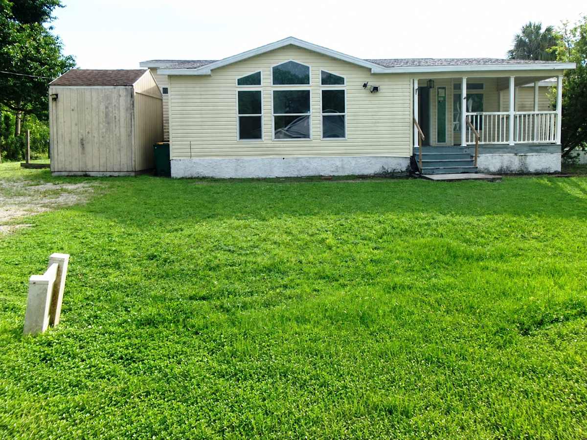 Property photo: 12415 Catalina Dr