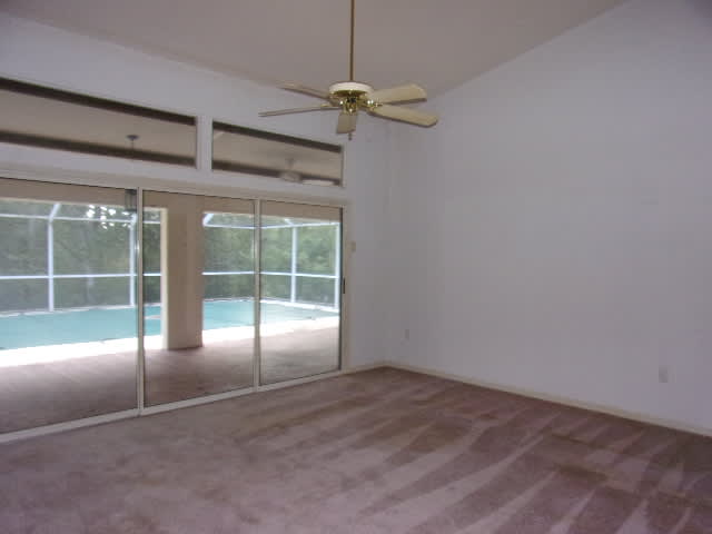 4 Fiddlewood Ct photo 2