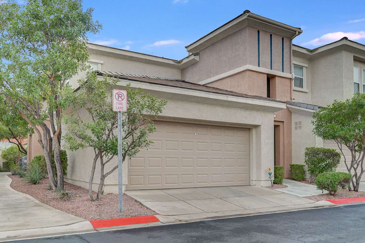 Property photo: 10711 Pappas Ln #101