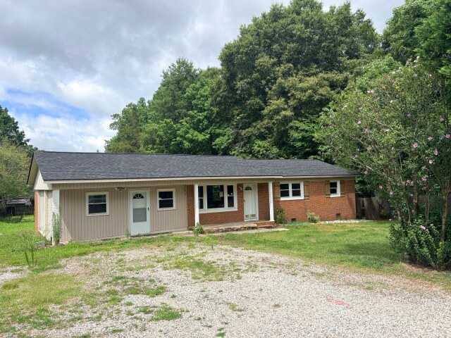 Property photo: 620 Baker Place Rd.