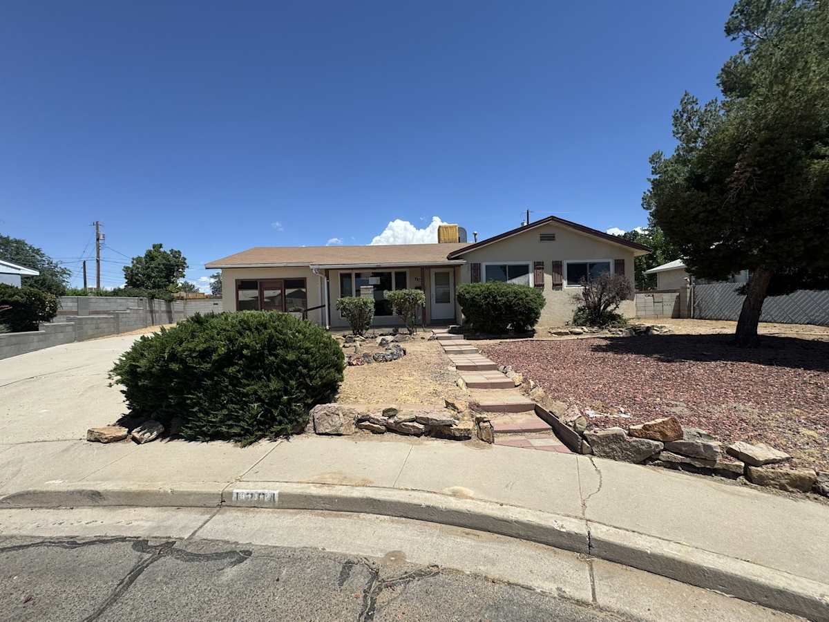 Property photo: 1204 E 16TH St
