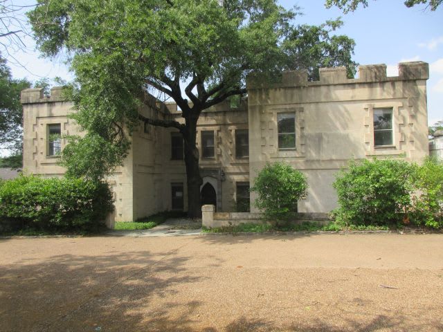 Property photo: 1709 Norwood Ln