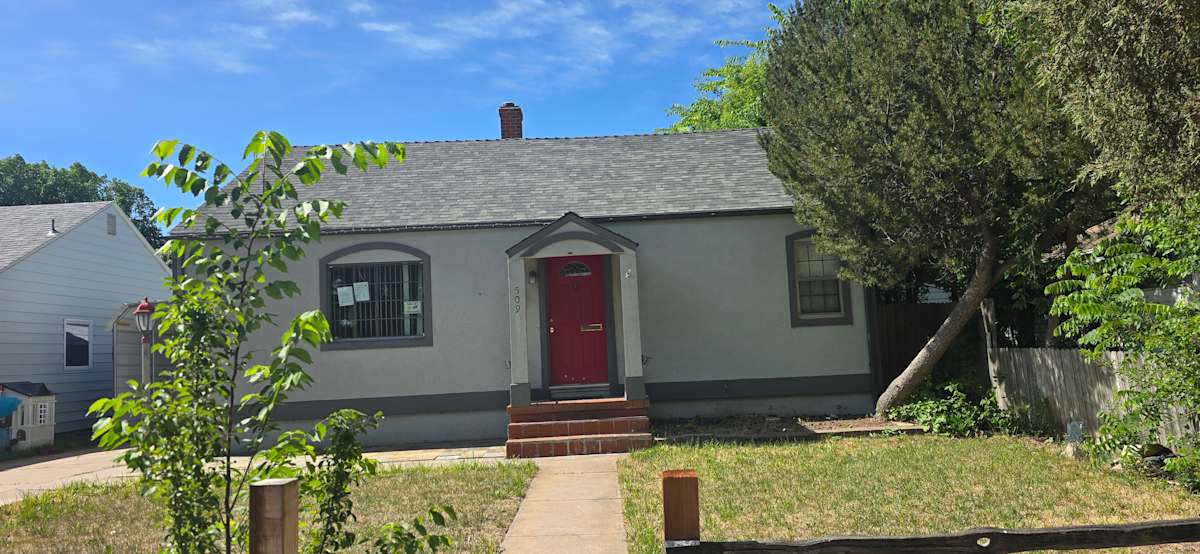 Property photo: 509 Columbine St