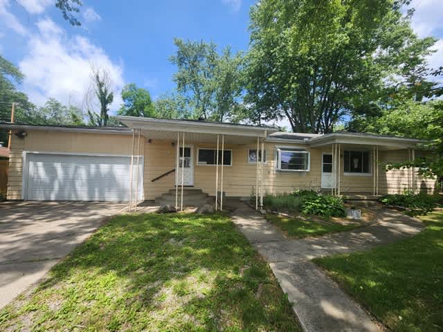 Property photo: 3302 Newton Rd
