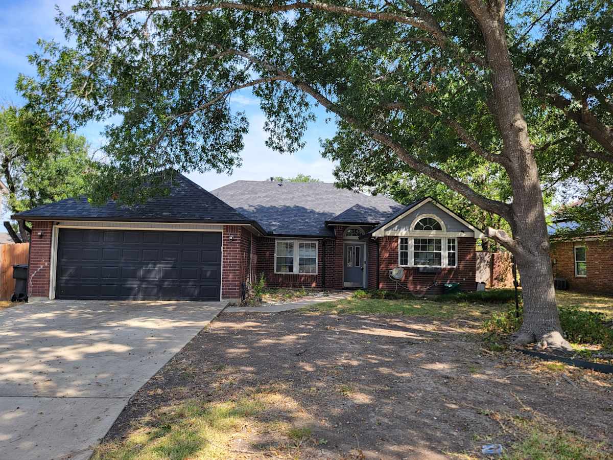 Property photo: 709 Antelope Trl
