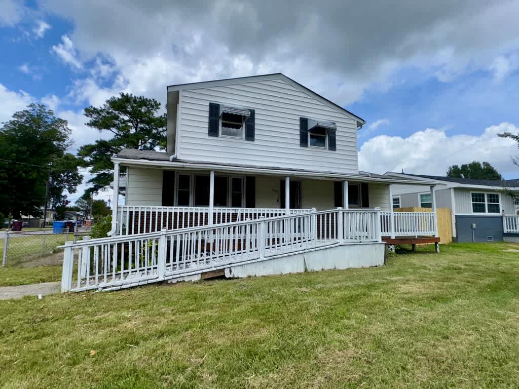 Property photo: 2144 Campostella Rd