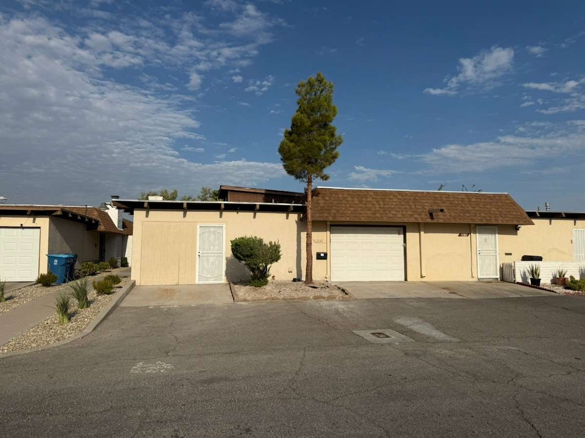 Property photo: 2641 Heritage Cir