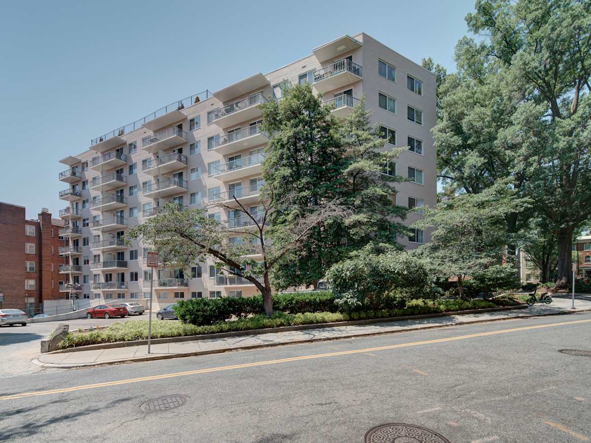 Property photo: 2829 Connecticut Ave NW Unit 606