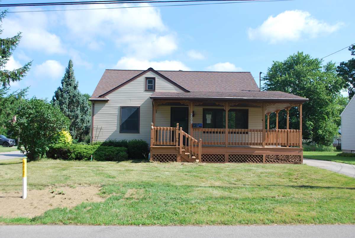 Property photo: 209 Sipple Ave