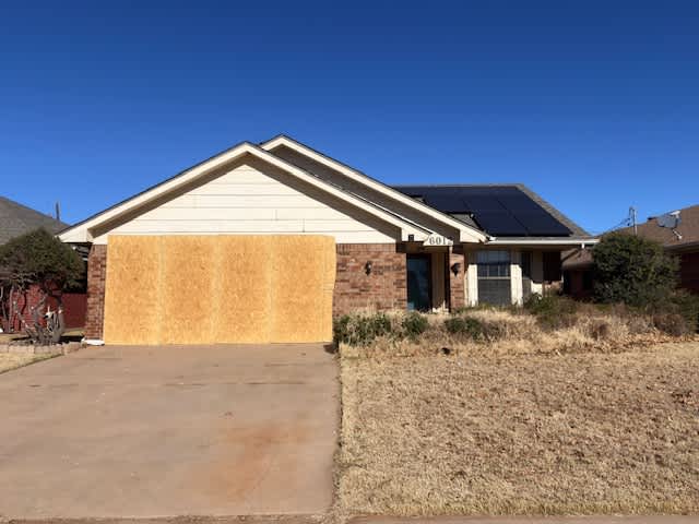 Property photo: 6012 Laci Ln
