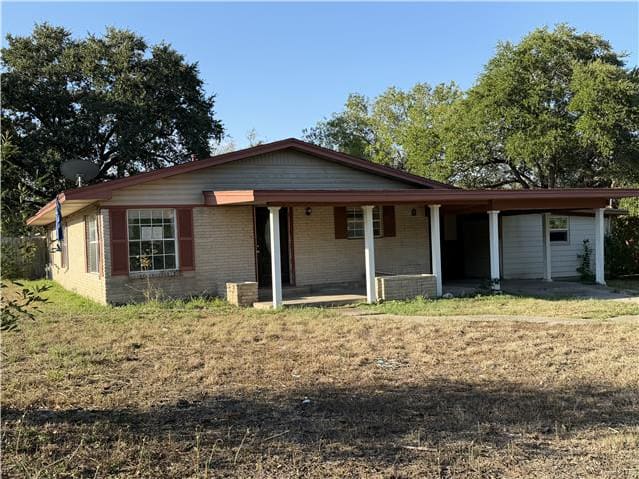 Property photo: 218 Graham Rd