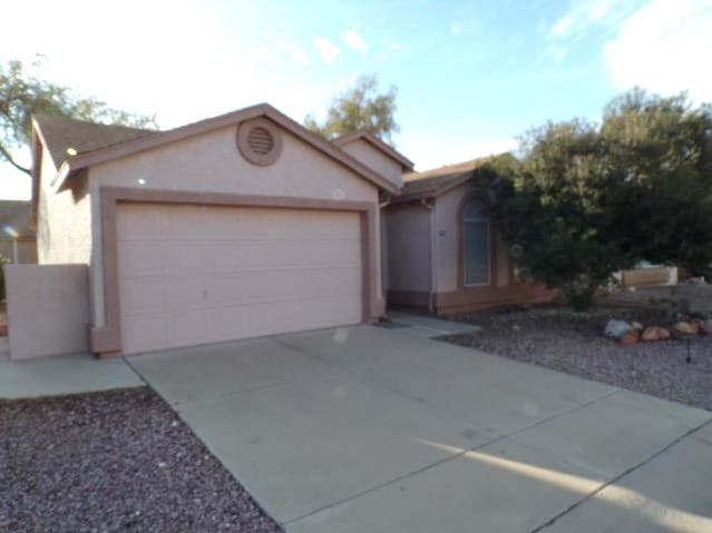 Property photo: 1871 E Westchester Dr
