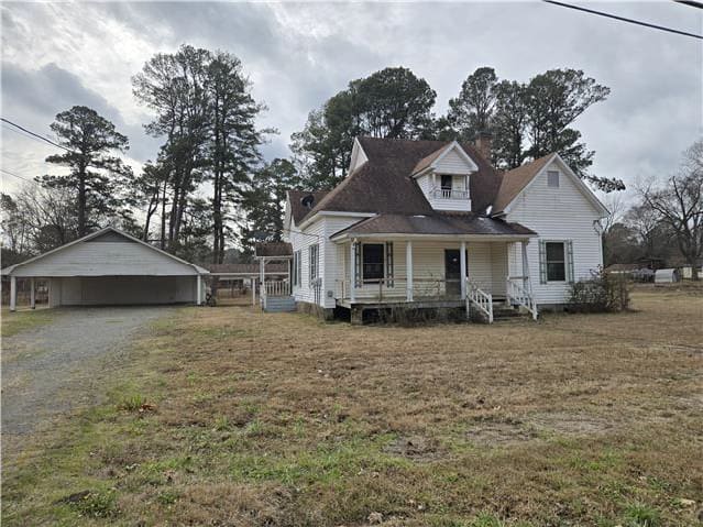 Property photo: 407 W Lincoln St