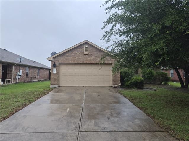 Property photo: 211 Waterlily Way