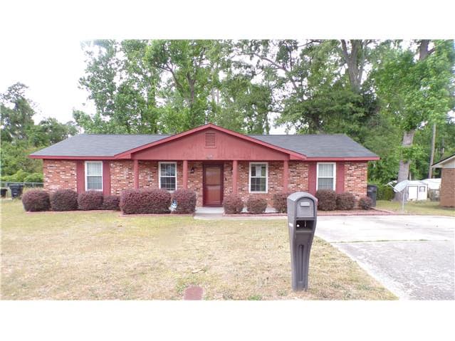Property photo: 2419 Friar Ln