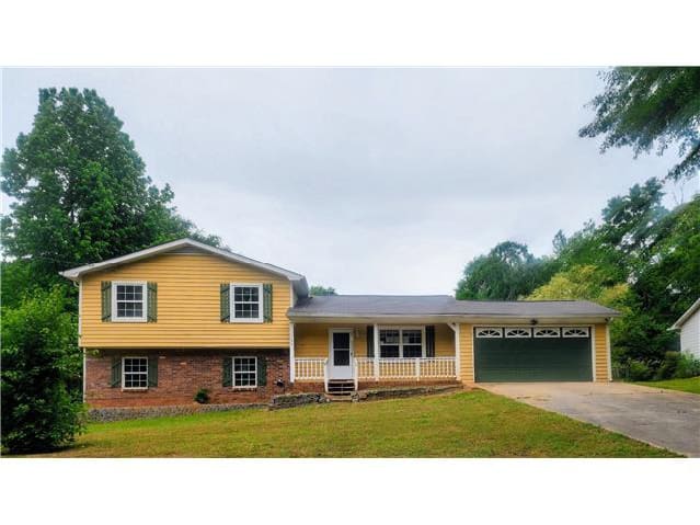 Property photo: 130 Carraige Circle
