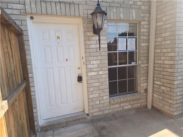 Property photo: 3780 Tanglewilde St #501