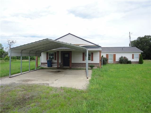 Property photo: 115 Suviaz Ln