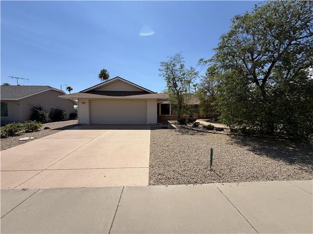 Property photo: 17230 N Desert Glen Dr