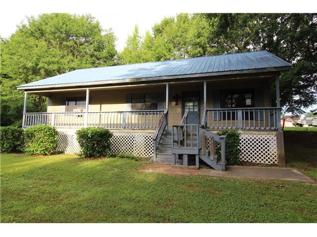 Property photo: 71 Community House Rd