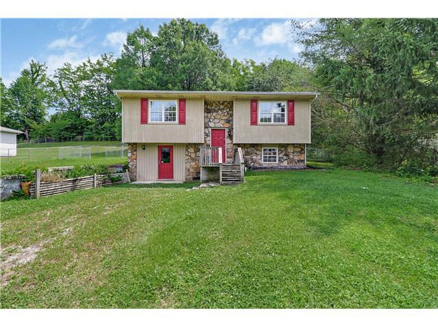 Property photo: 106 Willow Creek Rd
