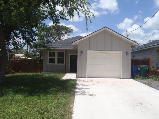 Property photo: 964 Allende St
