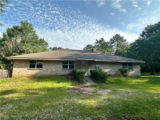 Property photo: 68 Preacher Hill Rd