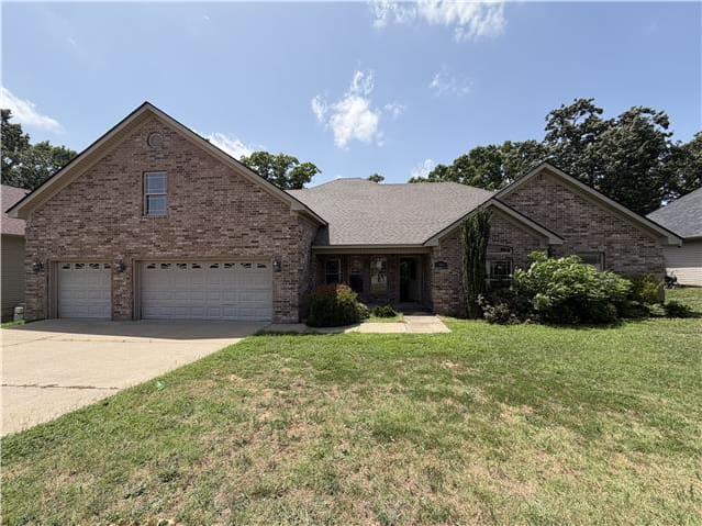 Property photo: 1065 Skyline Dr
