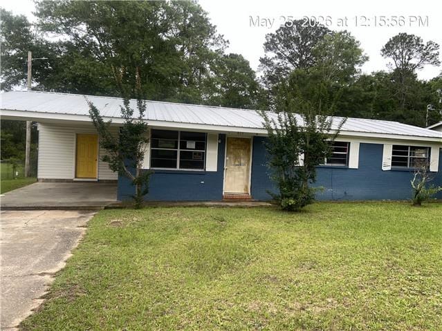 Property photo: 613 Gavins St