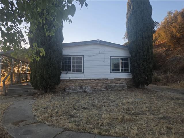 Property photo: 3425 Paint Rd