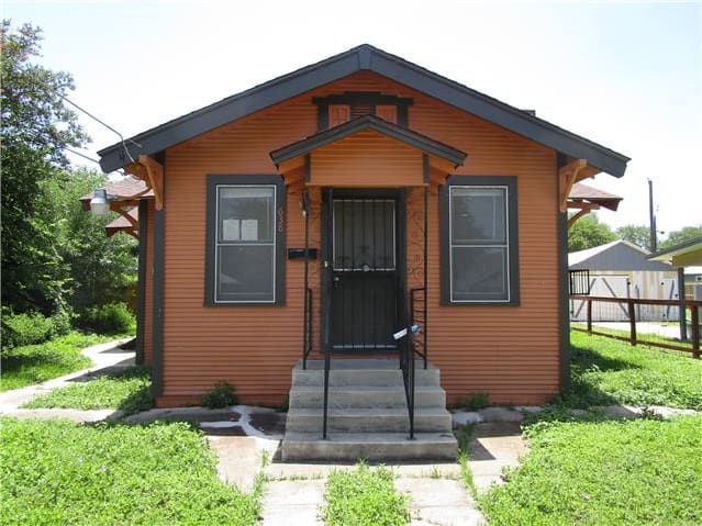 Property photo: 638 Canton
