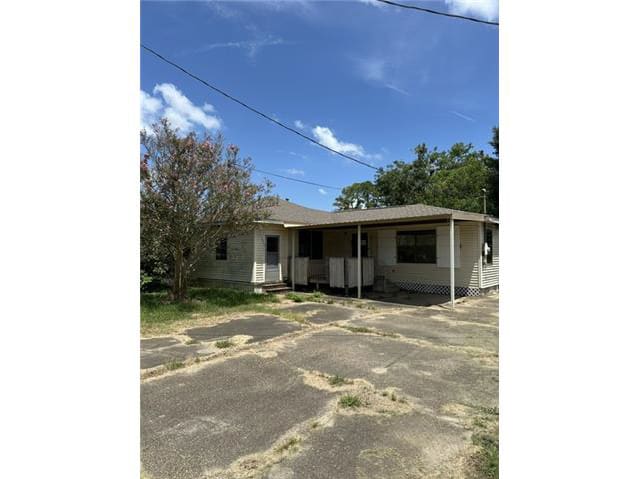 Property photo: 160 N Millet Ave